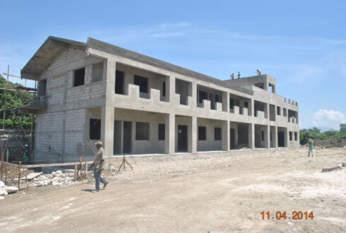 Construction d’une école à Cazeau